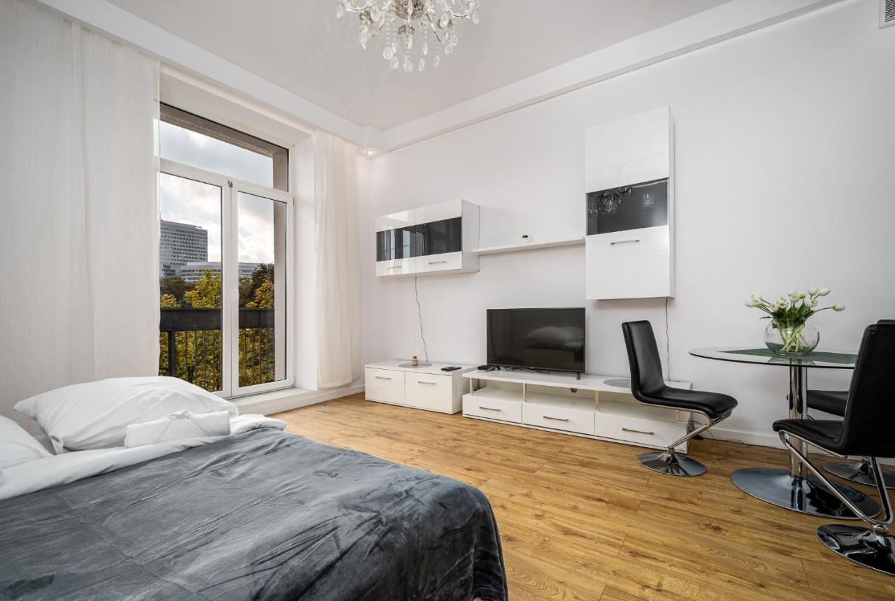 Appartement Apart D&K Apartament Z Widokiem Na Palac Kultury I Nauki à Varsovie Extérieur photo