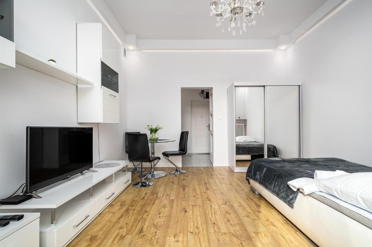 Appartement Apart D&K Apartament Z Widokiem Na Palac Kultury I Nauki à Varsovie Extérieur photo